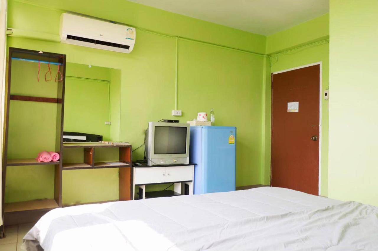Chokchai Hotel Ban Huai Maenam Noi Eksteriør billede